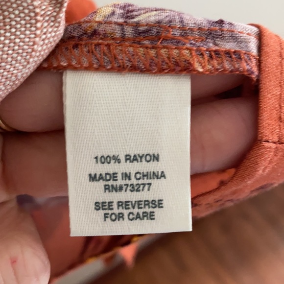 Cold shoulder top - Picture 4 of 4